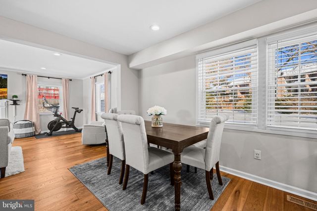 4103 MEADOW HILL LN, Fairfax, VA 22033