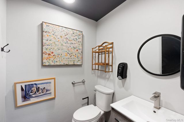 8 N Broadway, Nyack, NY 10960