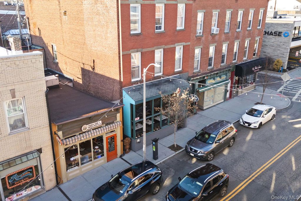 8 N Broadway, Nyack, NY 10960