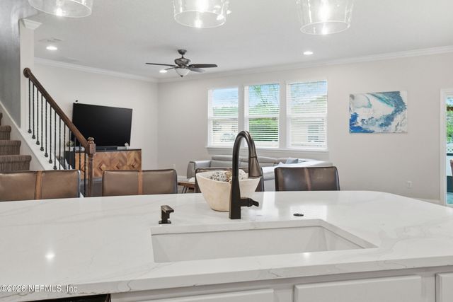 59 LOCHNAGAR MOUNTAIN Drive, St. Johns, FL 32259