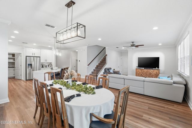 59 LOCHNAGAR MOUNTAIN Drive, St. Johns, FL 32259