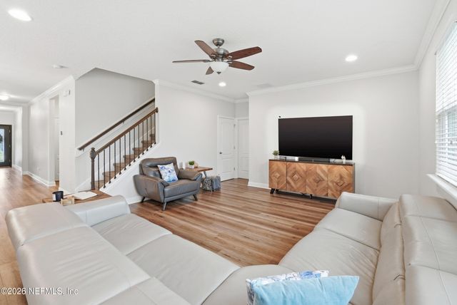 59 LOCHNAGAR MOUNTAIN Drive, St. Johns, FL 32259