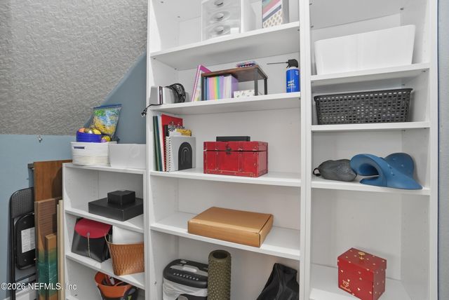 59 LOCHNAGAR MOUNTAIN Drive, St. Johns, FL 32259