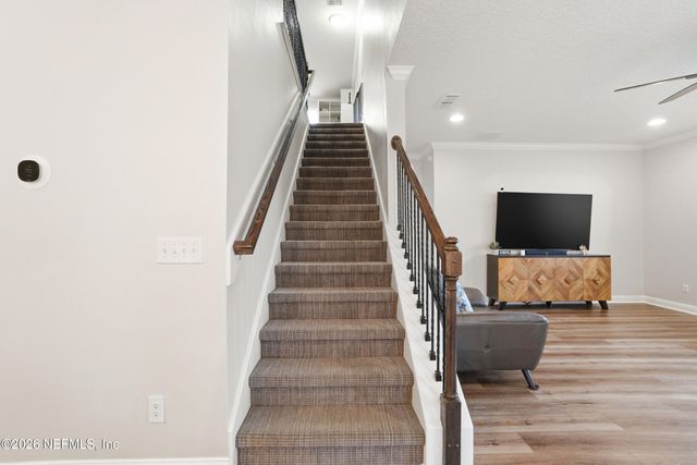 59 LOCHNAGAR MOUNTAIN Drive, St. Johns, FL 32259