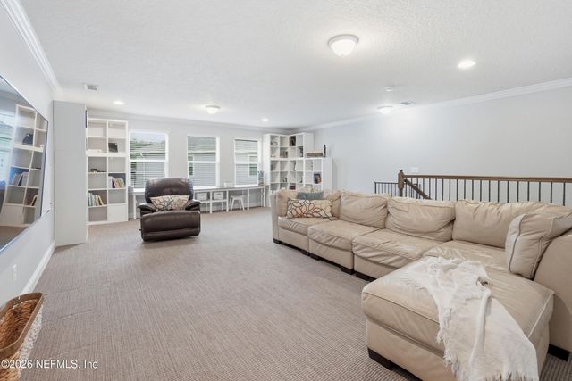 59 LOCHNAGAR MOUNTAIN Drive, St. Johns, FL 32259