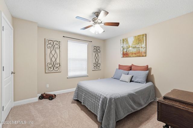 59 LOCHNAGAR MOUNTAIN Drive, St. Johns, FL 32259