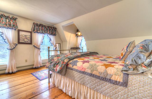 41 Lawrence Hill Road, Weston, VT 05161