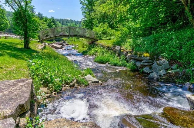 41 Lawrence Hill Road, Weston, VT 05161