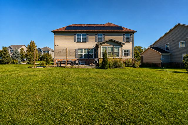 3 Andrew Lane, Hawthorn Woods, IL 60047