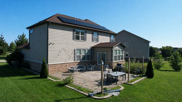 3 Andrew Lane, Hawthorn Woods, IL 60047