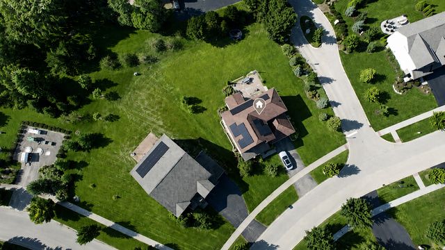 3 Andrew Lane, Hawthorn Woods, IL 60047