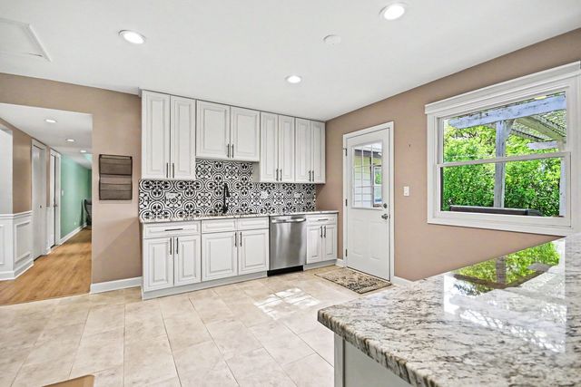 7801 Berkshire Court, Hanover Park, IL 60133