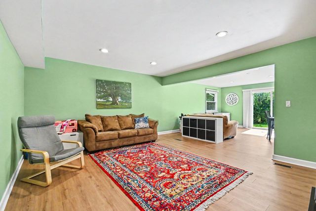 7801 Berkshire Court, Hanover Park, IL 60133