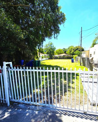 1252 NW 35th Street, Miami, FL 33142