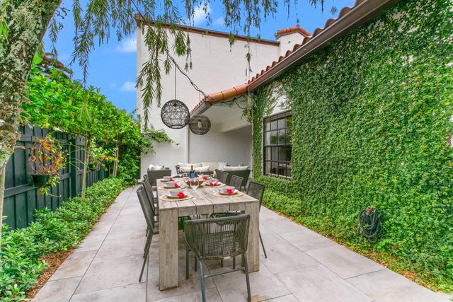 13504 Fountain View Boulevard, Wellington, FL 33414