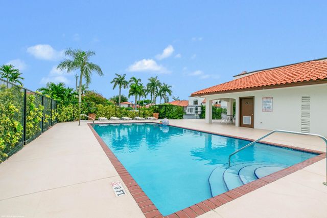 13504 Fountain View Boulevard, Wellington, FL 33414