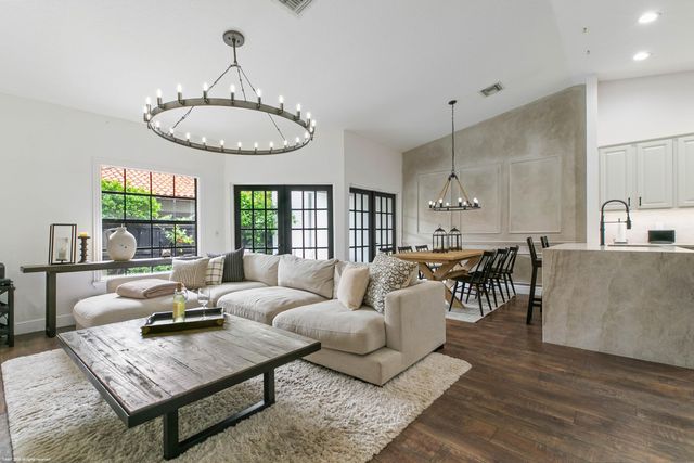 13504 Fountain View Boulevard, Wellington, FL 33414