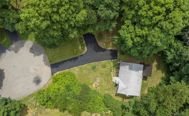 28 Birch Terrace, Pawling, NY 12564