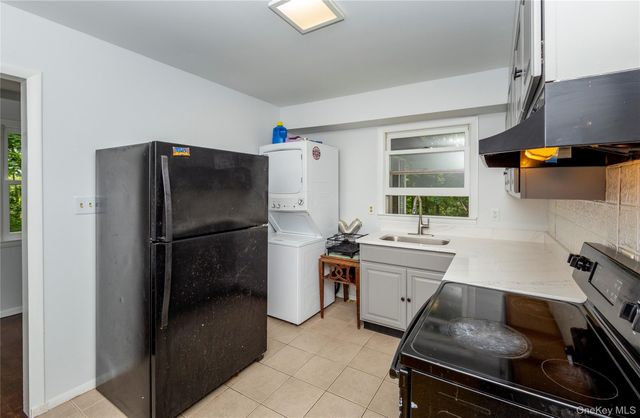 28 Birch Terrace, Pawling, NY 12564