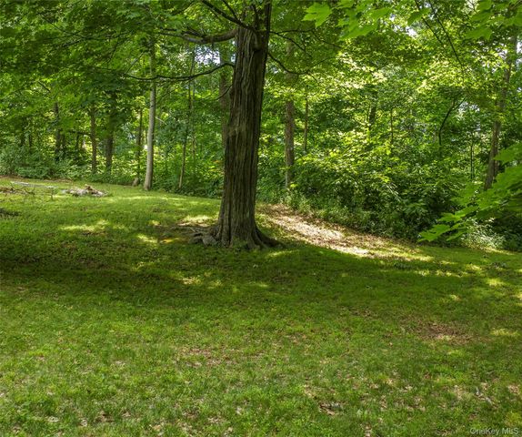 28 Birch Terrace, Pawling, NY 12564