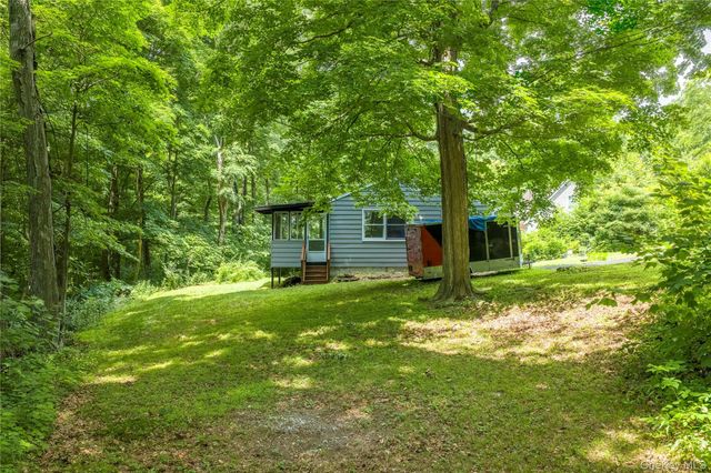 28 Birch Terrace, Pawling, NY 12564