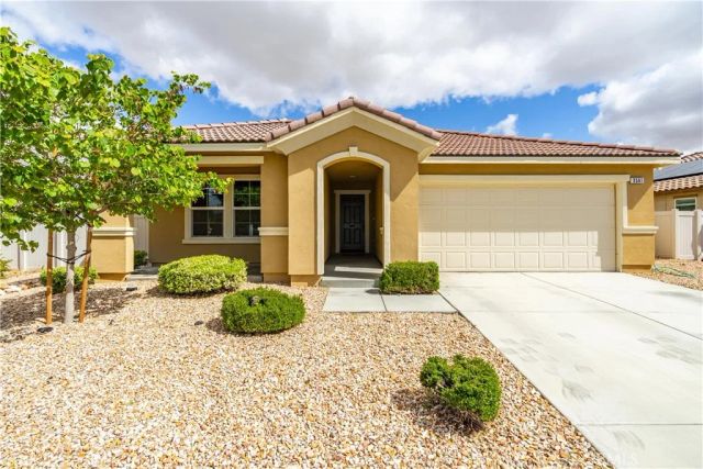 3561 Garnet Ln, Lancaster, CA 93535