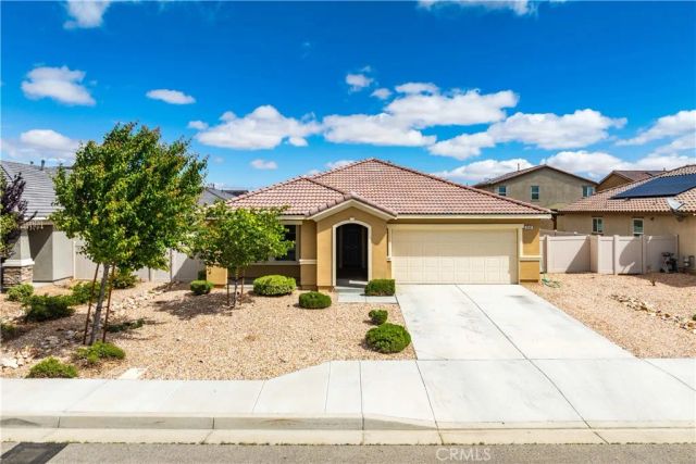 3561 Garnet Ln, Lancaster, CA 93535