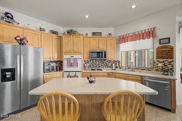 9728 E GOLDEN Street, Mesa, AZ 85207