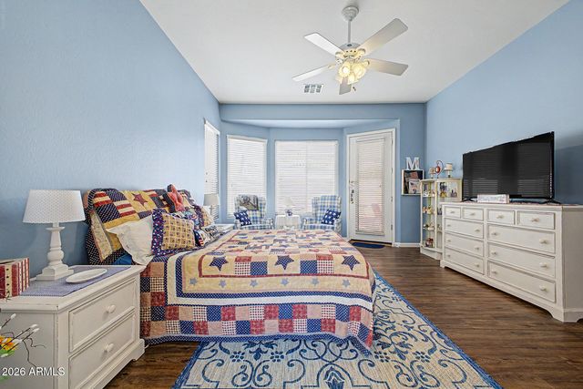 9728 E GOLDEN Street, Mesa, AZ 85207