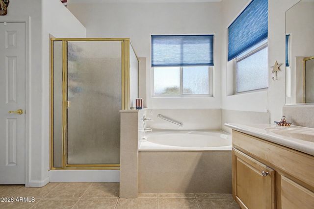 9728 E GOLDEN Street, Mesa, AZ 85207