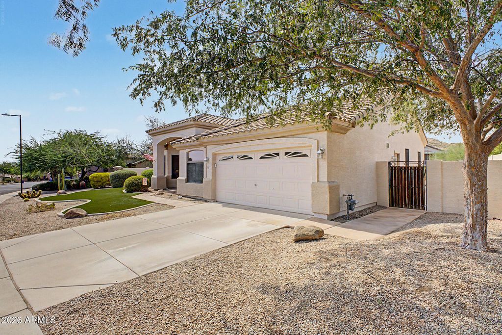 9728 E GOLDEN Street, Mesa, AZ 85207 — photo 2