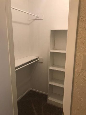 721 Lindenwood Drive, Lancaster, TX 75134