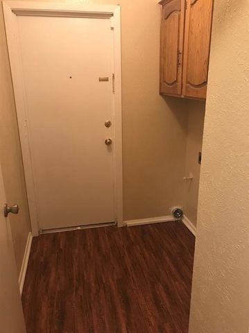 721 Lindenwood Drive, Lancaster, TX 75134