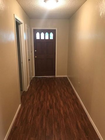 721 Lindenwood Drive, Lancaster, TX 75134