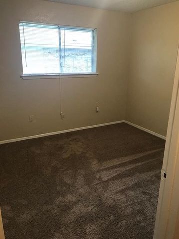 721 Lindenwood Drive, Lancaster, TX 75134