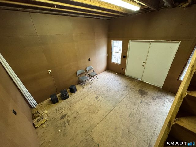 90 Larchmont Avenue, Waterbury, CT 06708