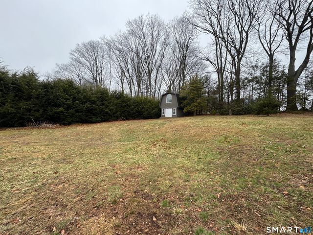 90 Larchmont Avenue, Waterbury, CT 06708