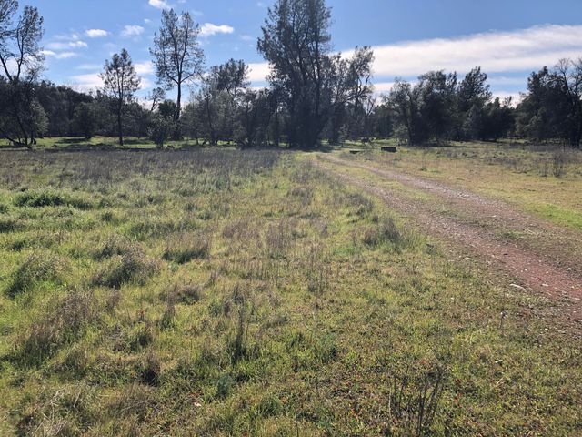 1513 Harpole Road, Redding, CA 96002