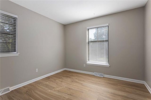 323 Gladstone Drive, Blue Springs, MO 64014