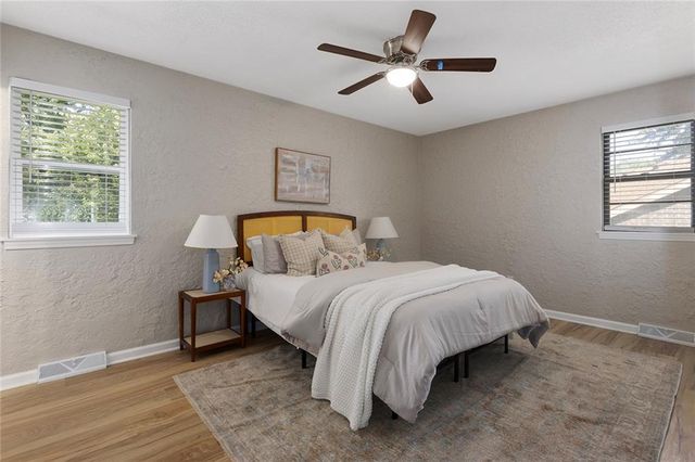 323 Gladstone Drive, Blue Springs, MO 64014