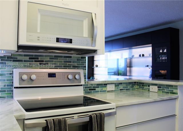 1500 Bay Rd 618S, Miami Beach, FL 33139