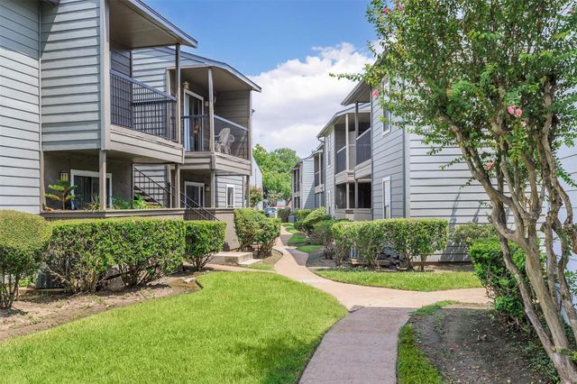 265 N El Dorado Blvd 512, Webster, TX 77598