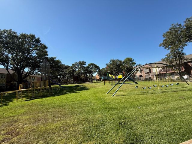 10372 Hammerly Boulevard 25, Houston, TX 77043