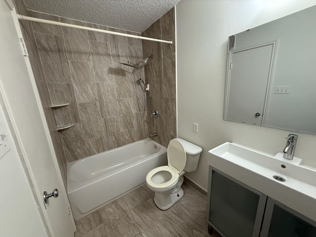 10372 Hammerly Boulevard 25, Houston, TX 77043