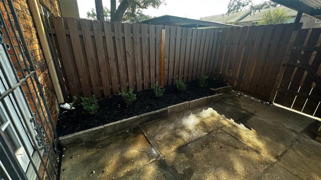 10372 Hammerly Boulevard 25, Houston, TX 77043