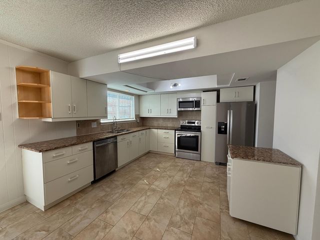 10372 Hammerly Boulevard 25, Houston, TX 77043