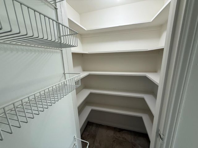 10372 Hammerly Boulevard 25, Houston, TX 77043