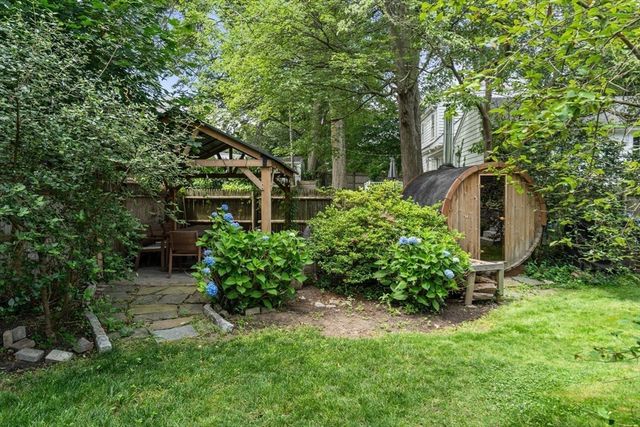 148 Furnace Brook Parkway, Quincy, MA 02169