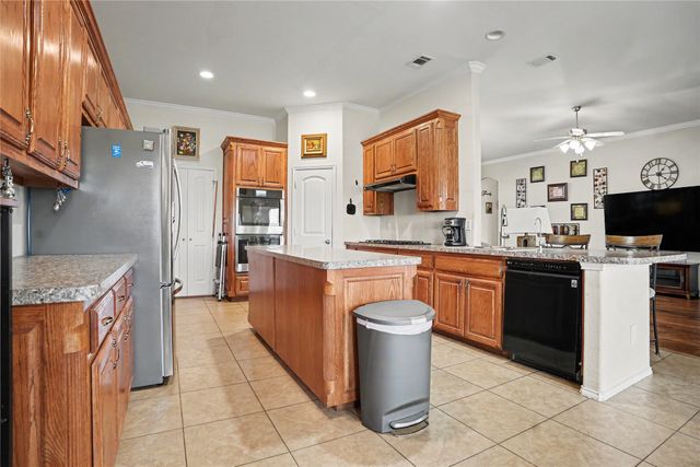 178 Chazlynn Court, Waxahachie, TX 75165