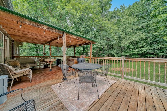1145 FARMINGTON RD, Hardy, VA 24101